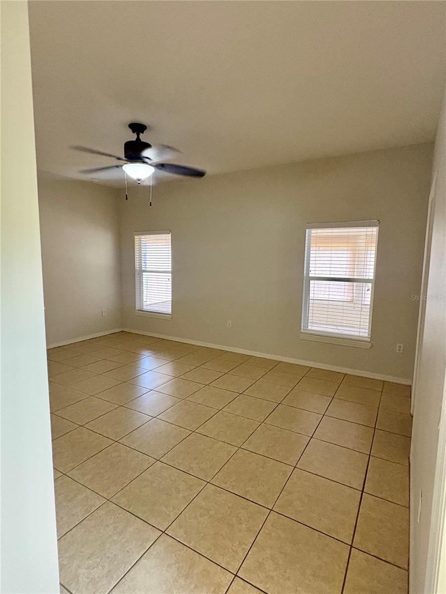 RAINTREE AT SPRINGLAKE VILLAGE PH 1B - Residential Lease