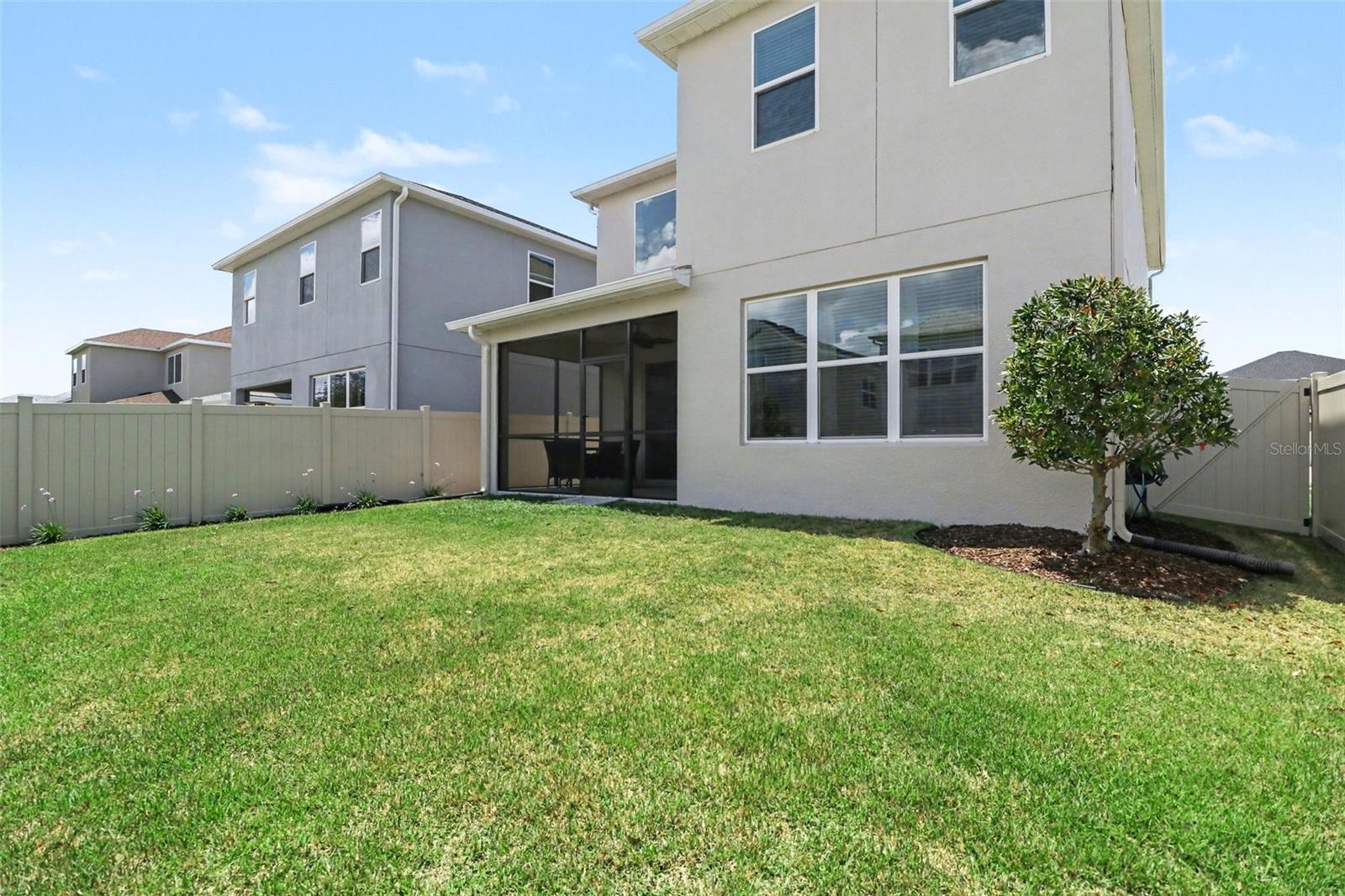 CRESTVIEW - Residential