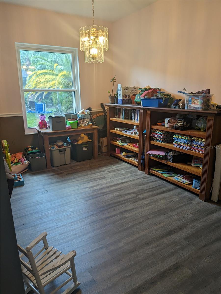 LEXINGTON OAKS VILLAGE 27 - Residential