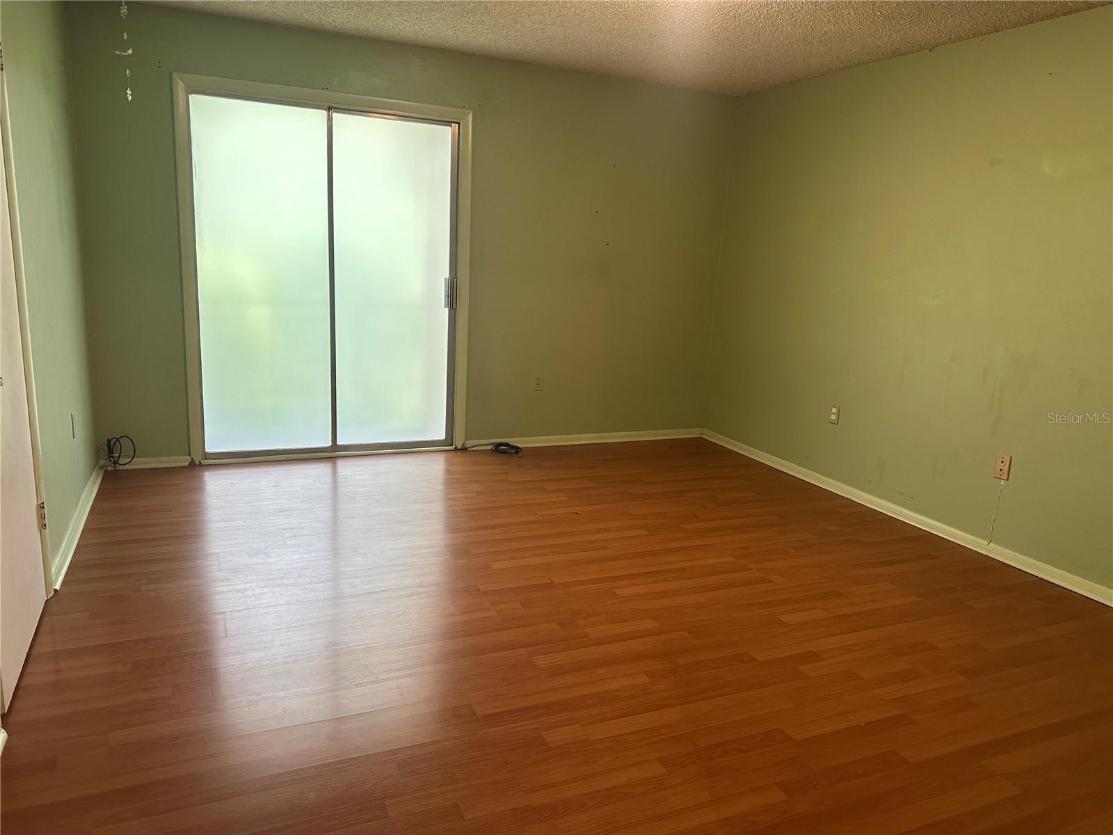 ROYAL ARMS CONDO - Residential Lease