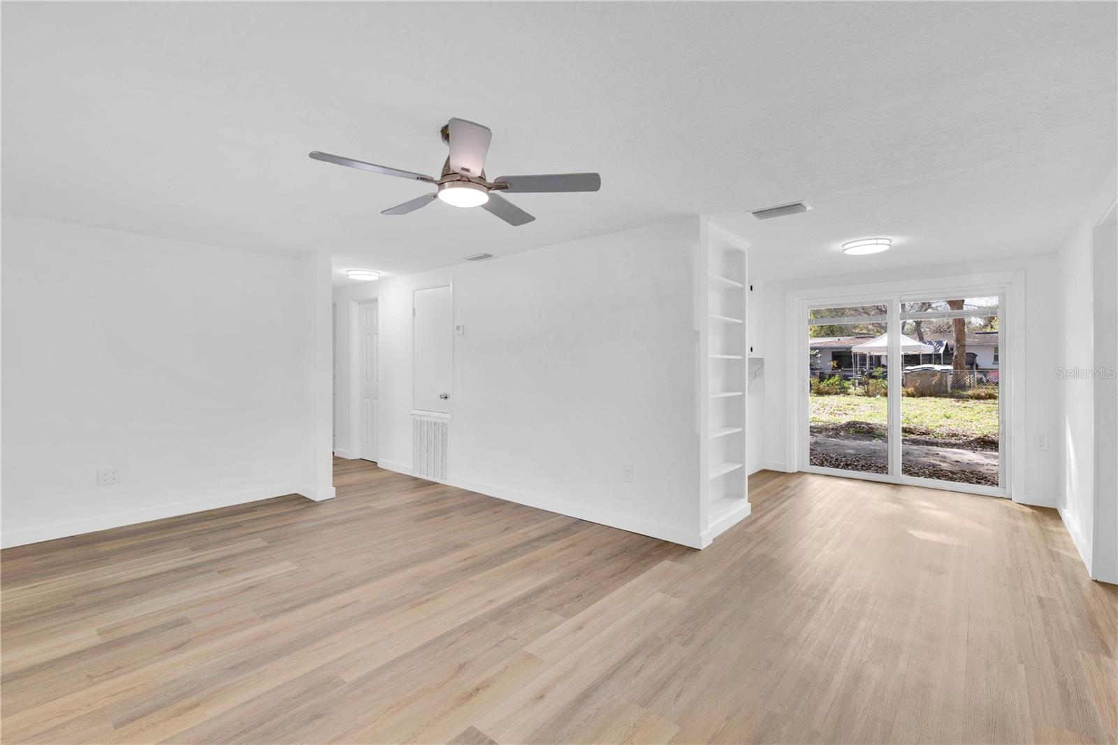 SPRING LAKE HILLS - Residential