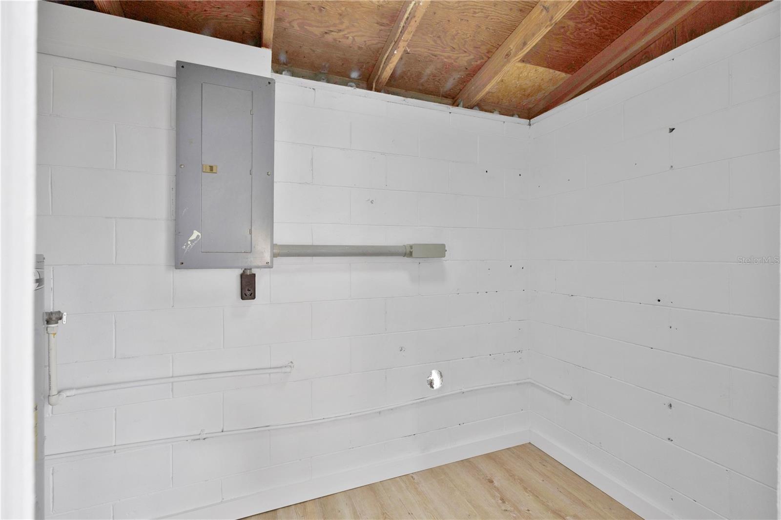 SPRING LAKE HILLS - Residential