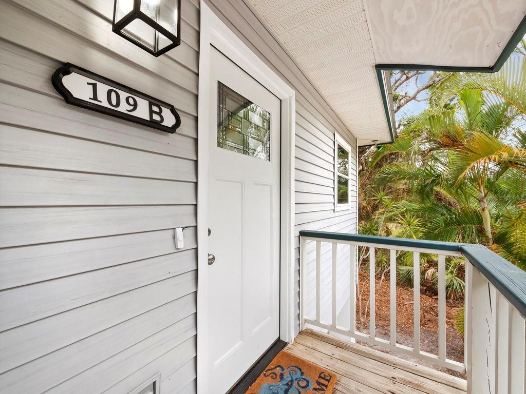 Photo of 109 Shore Road, Nokomis, FL 34275 (MLS # A4689916)