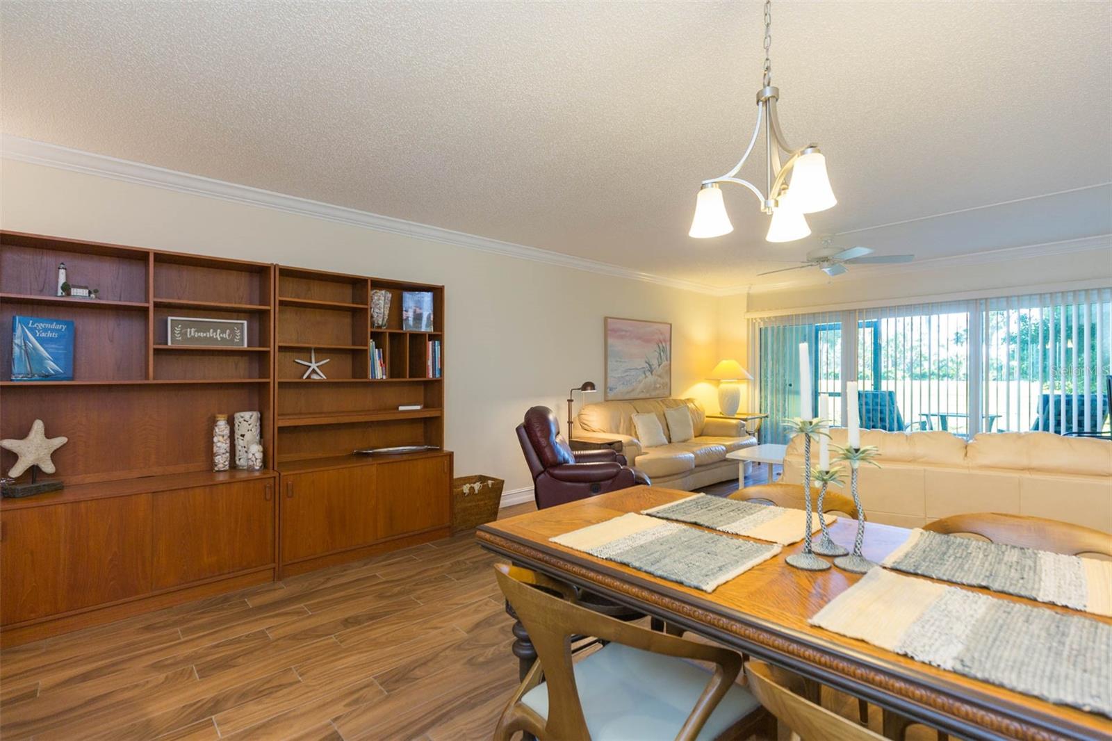 LA PUERTA DEL SOL CONDO - Residential