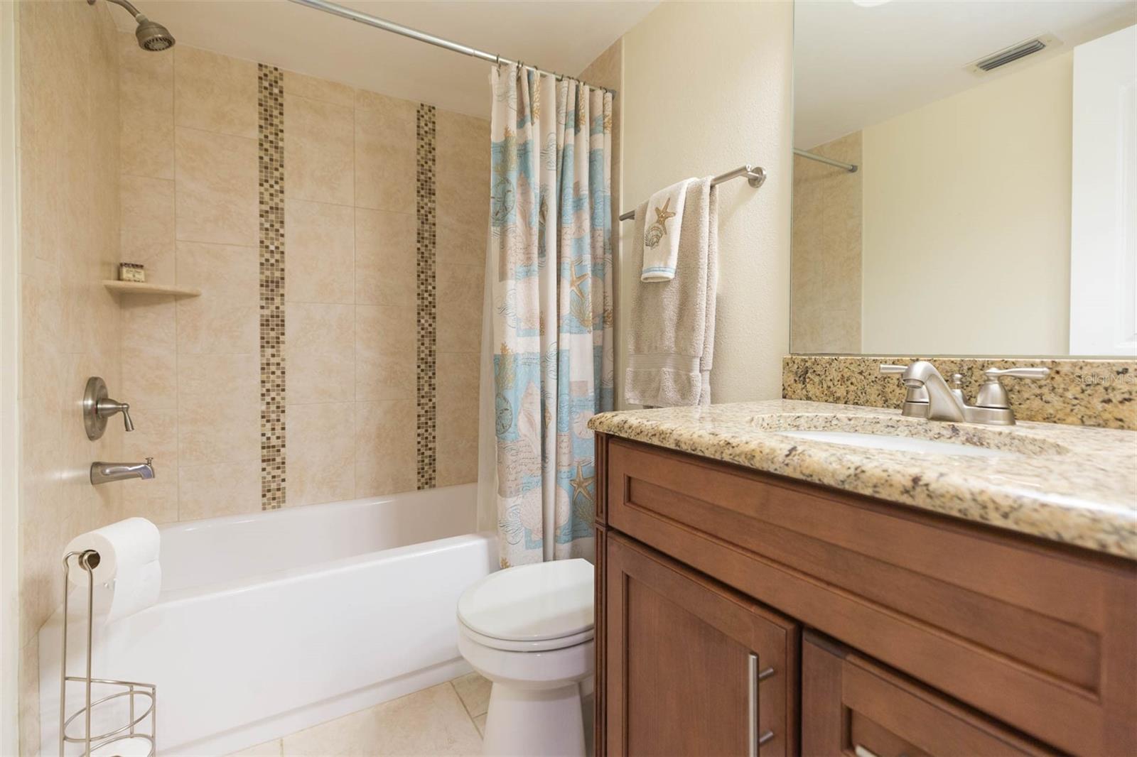 LA PUERTA DEL SOL CONDO - Residential