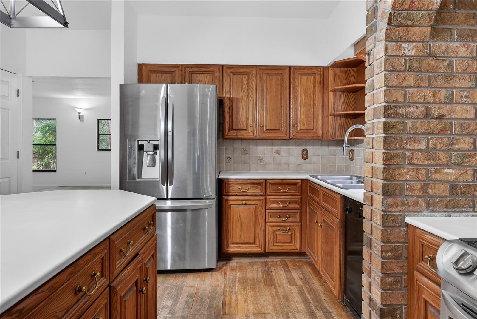 THOUSAND OAKS - Residential