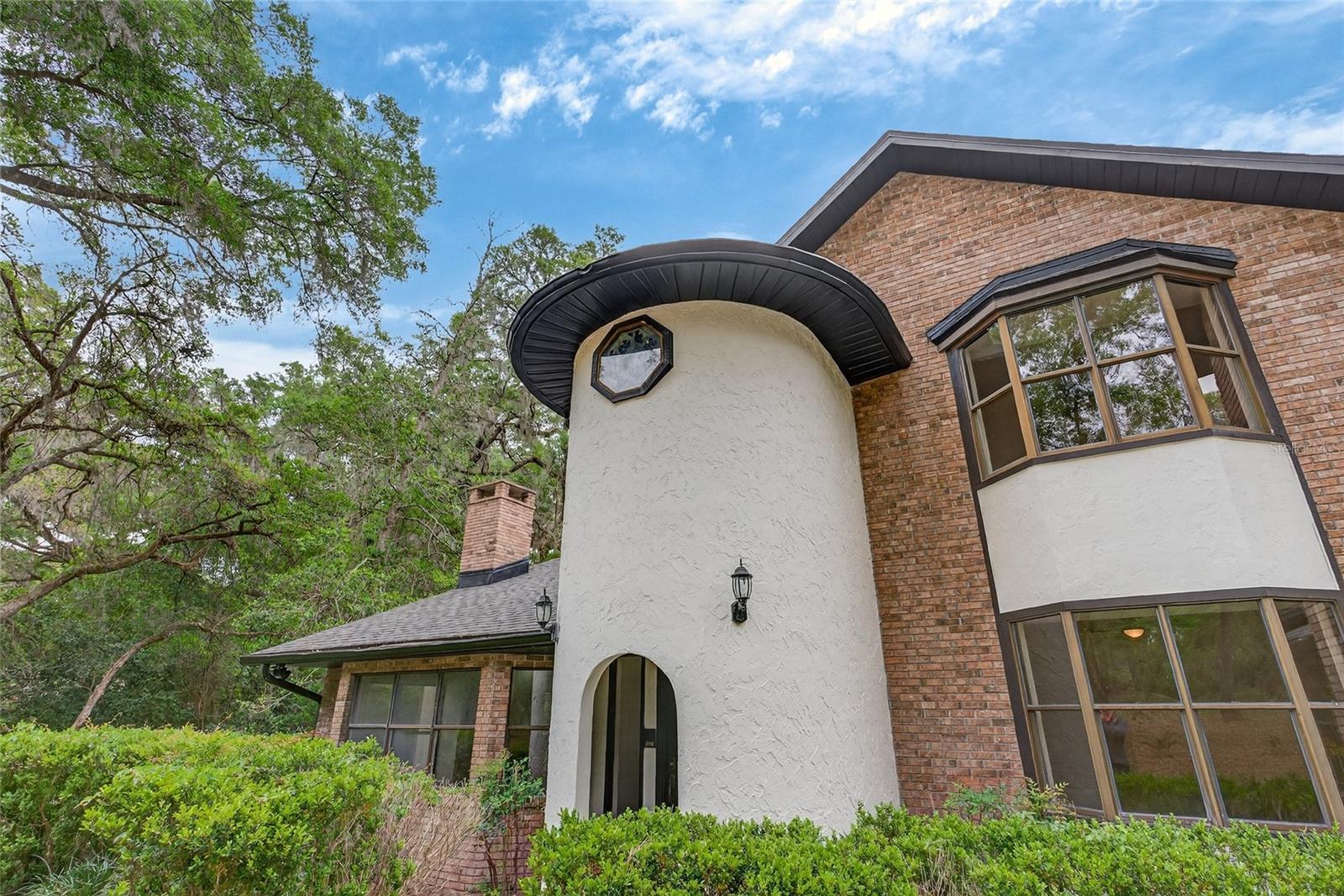 THOUSAND OAKS - Residential