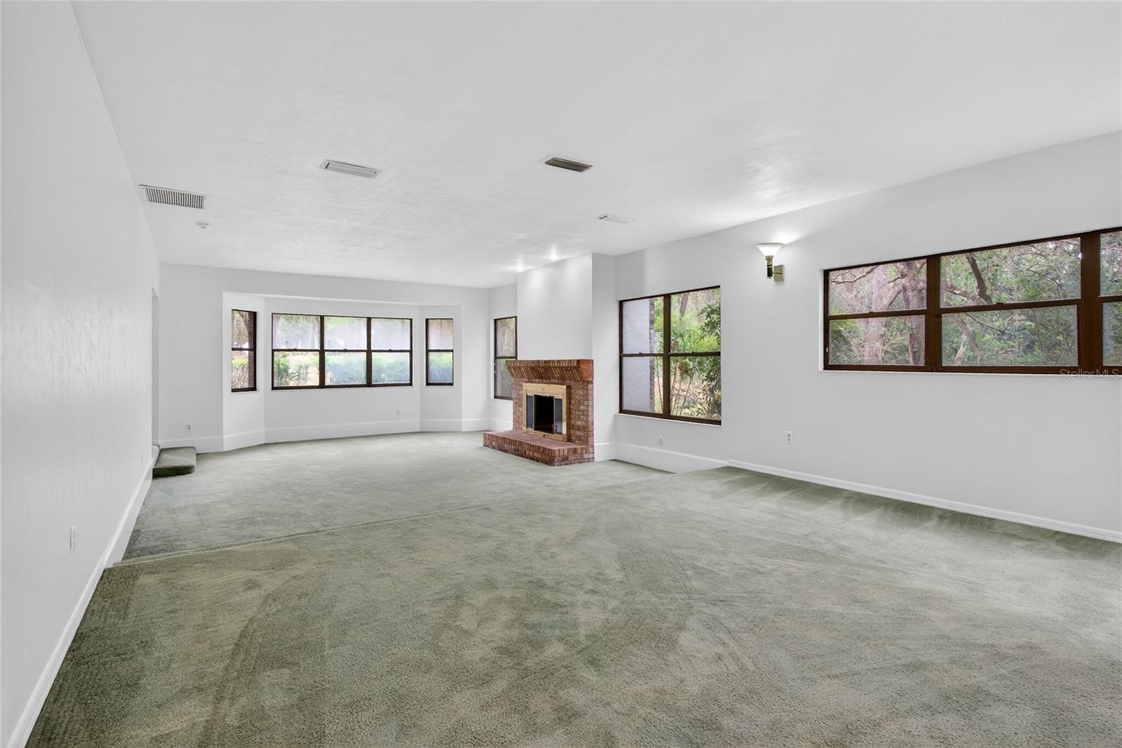 THOUSAND OAKS - Residential