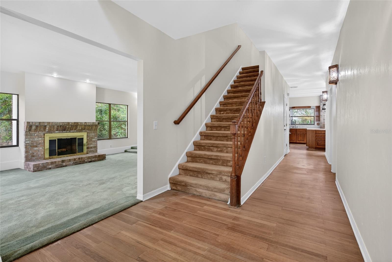 THOUSAND OAKS - Residential