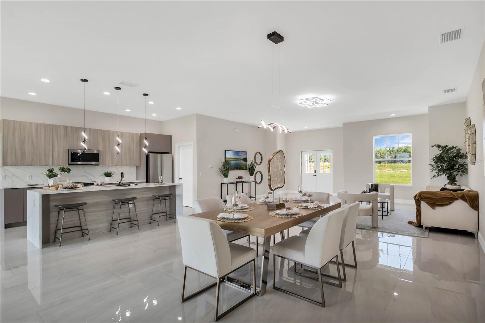 9041 OAKHEART LANE