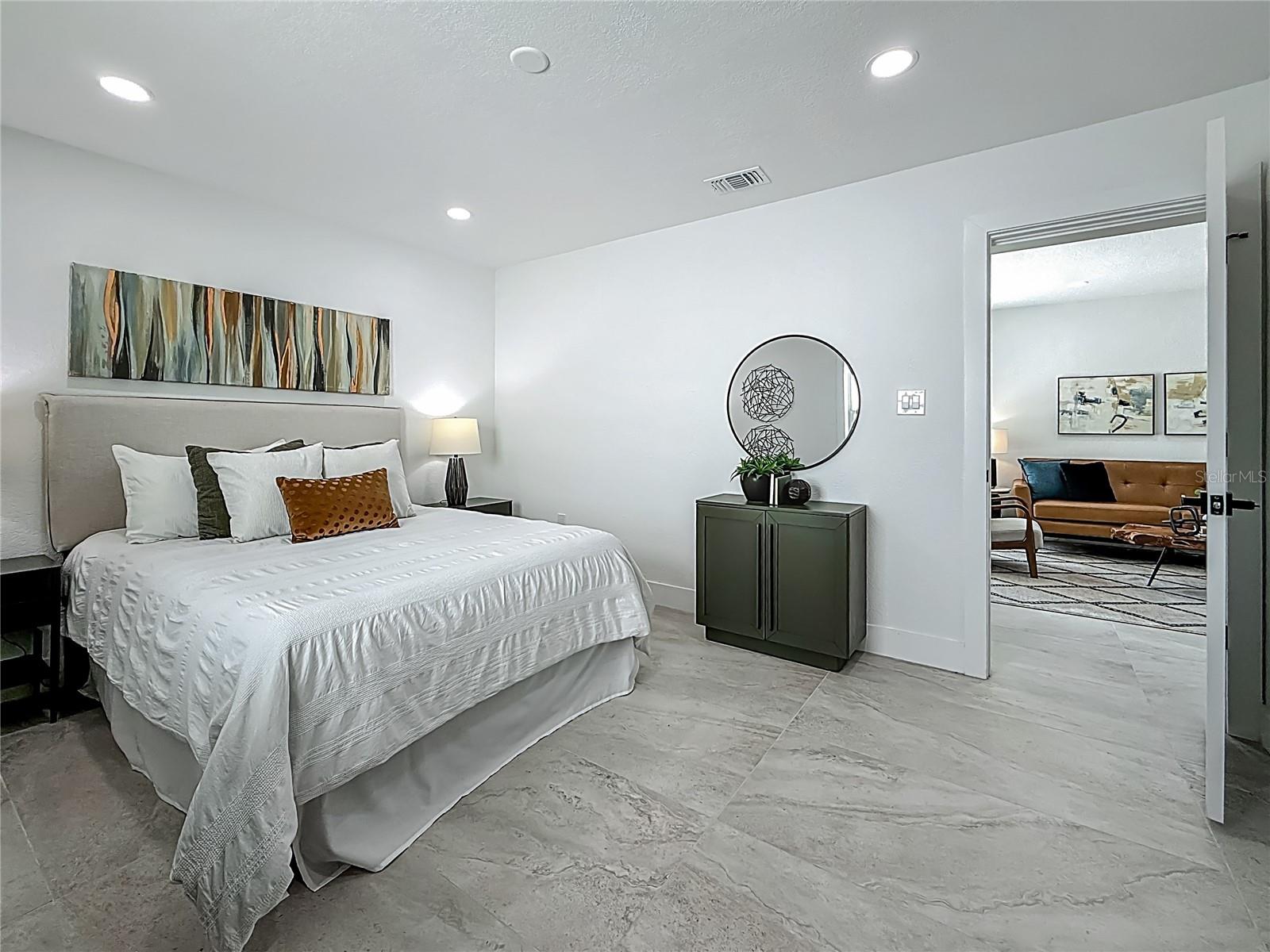 BAYWOOD SHORES 1ST ADD - Residential Lease