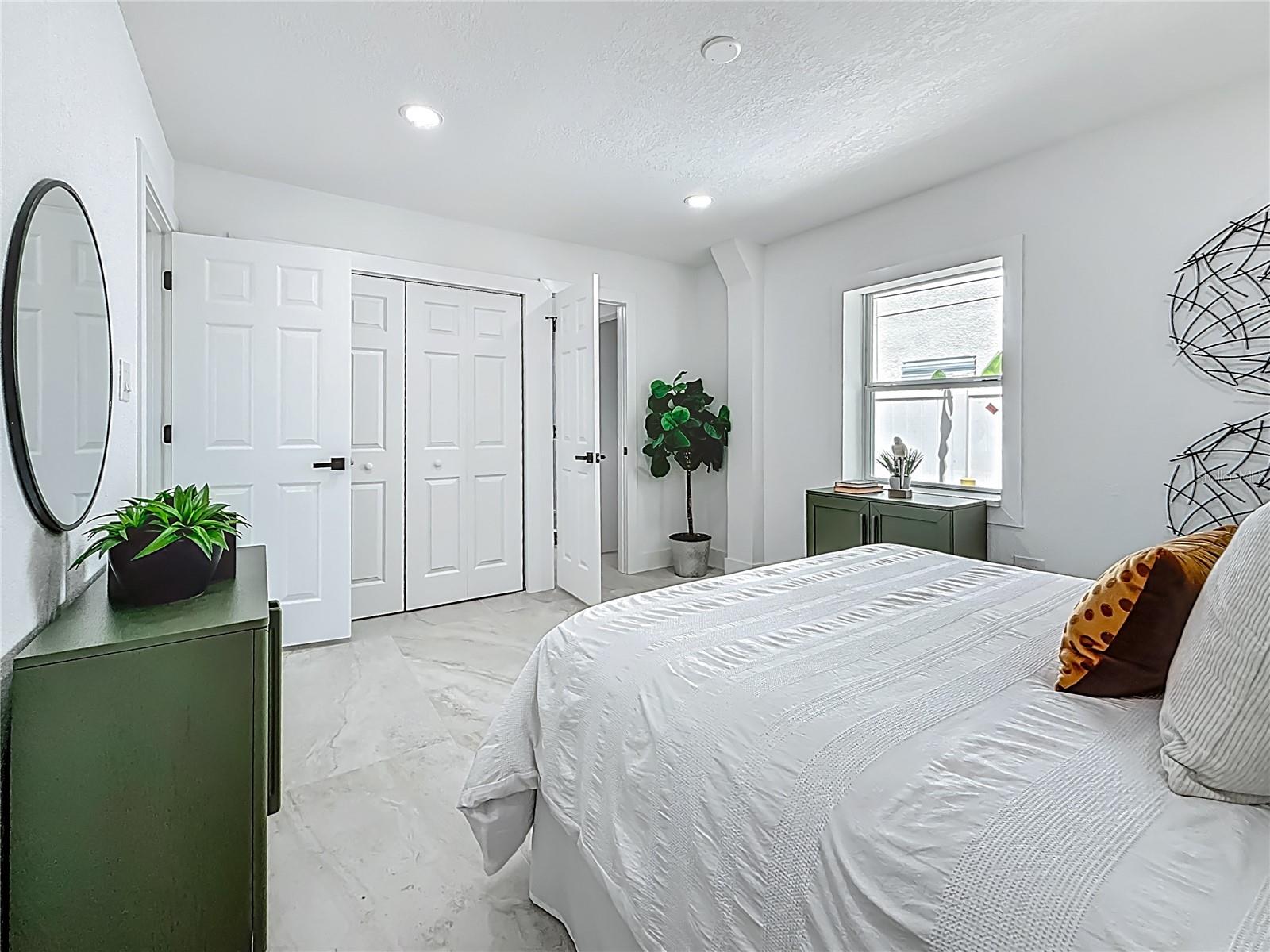 BAYWOOD SHORES 1ST ADD - Residential Lease