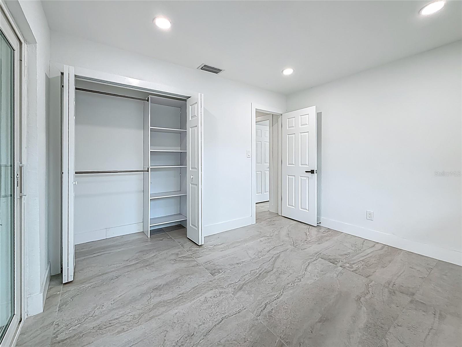 BAYWOOD SHORES 1ST ADD - Residential Lease