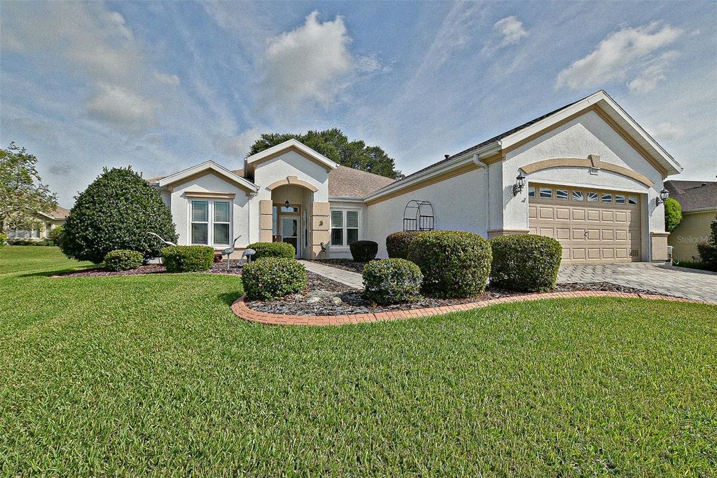 Photo of 9333 SE 124th Place, Summerfield, FL 34491 (MLS # OM708731)