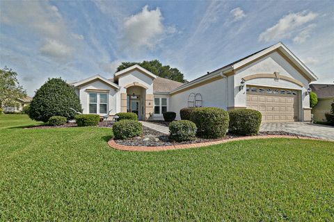 Photo of 9333 SE 124th Place, Summerfield, FL 34491 (MLS # OM708731) Photo of 9333 SE 124th Place, Summerfield, FL 34491 (MLS # OM708731)