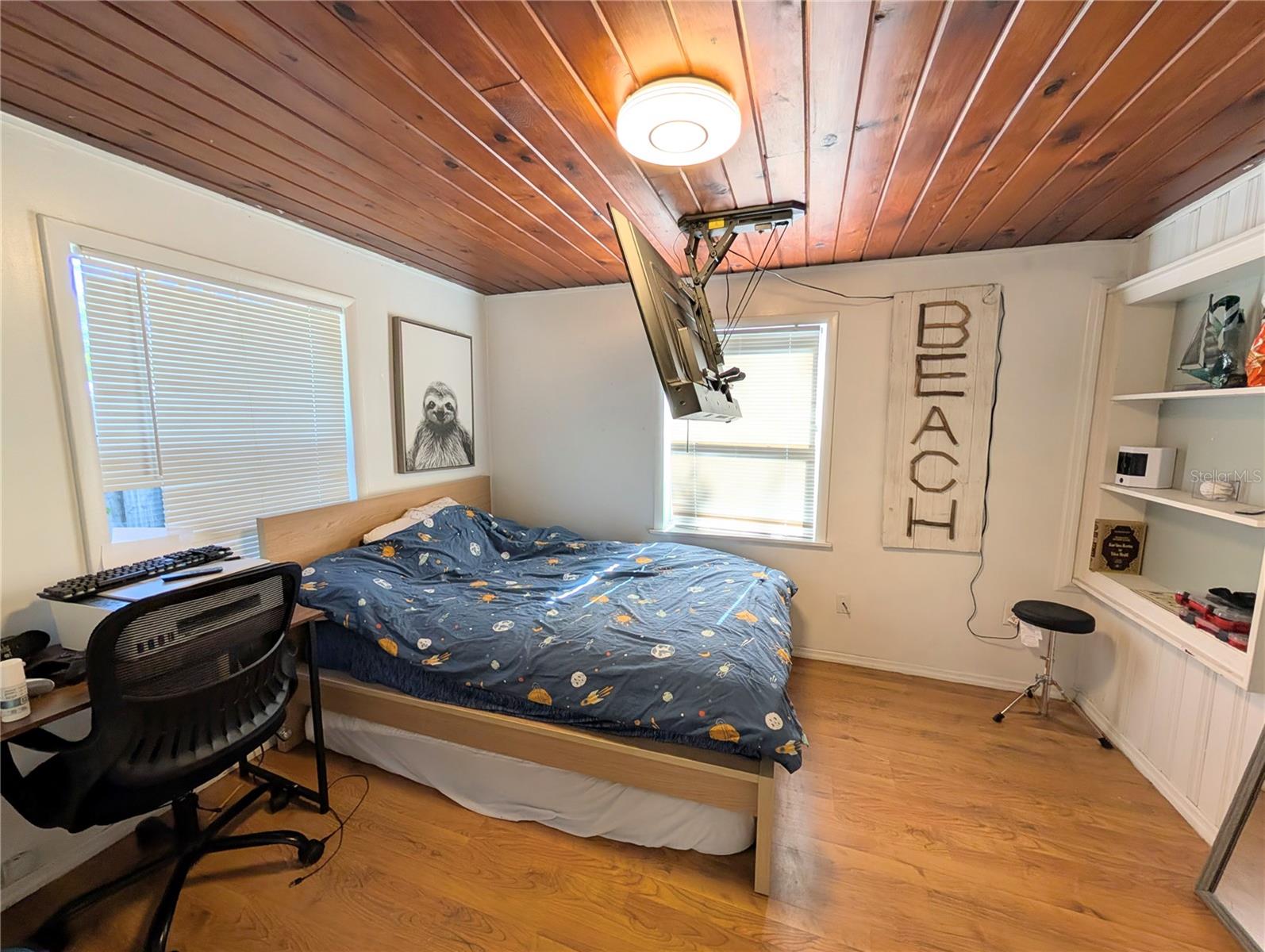 DREW PARK RE OF - Residential