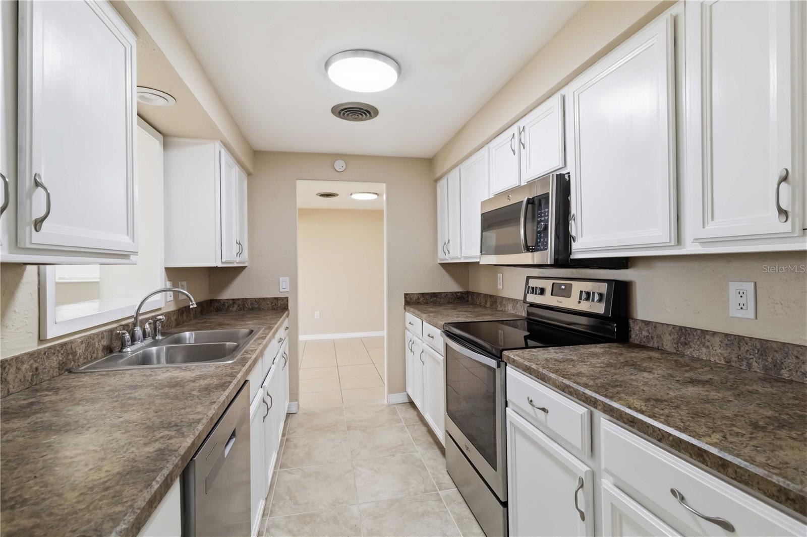 LAKE RIDGE - Residential
