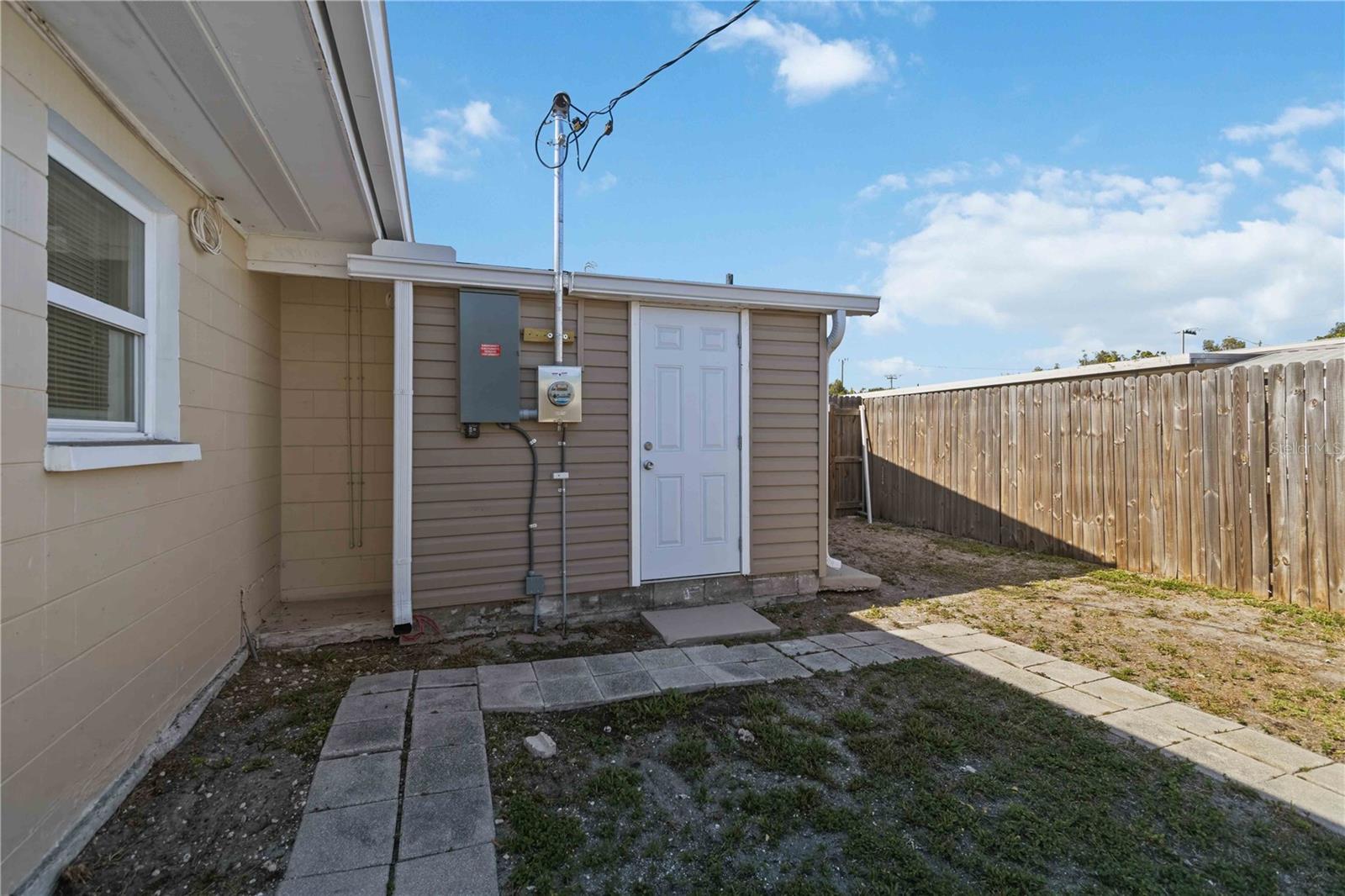 LAKE RIDGE - Residential