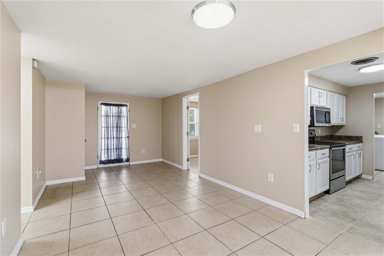LAKE RIDGE - Residential