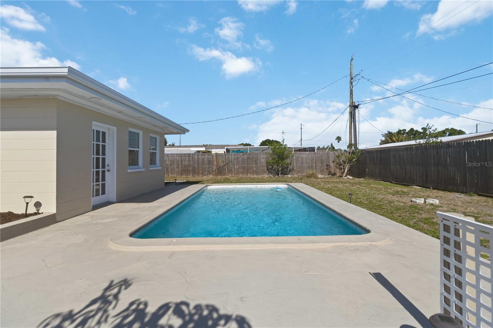 LAKE RIDGE - Residential