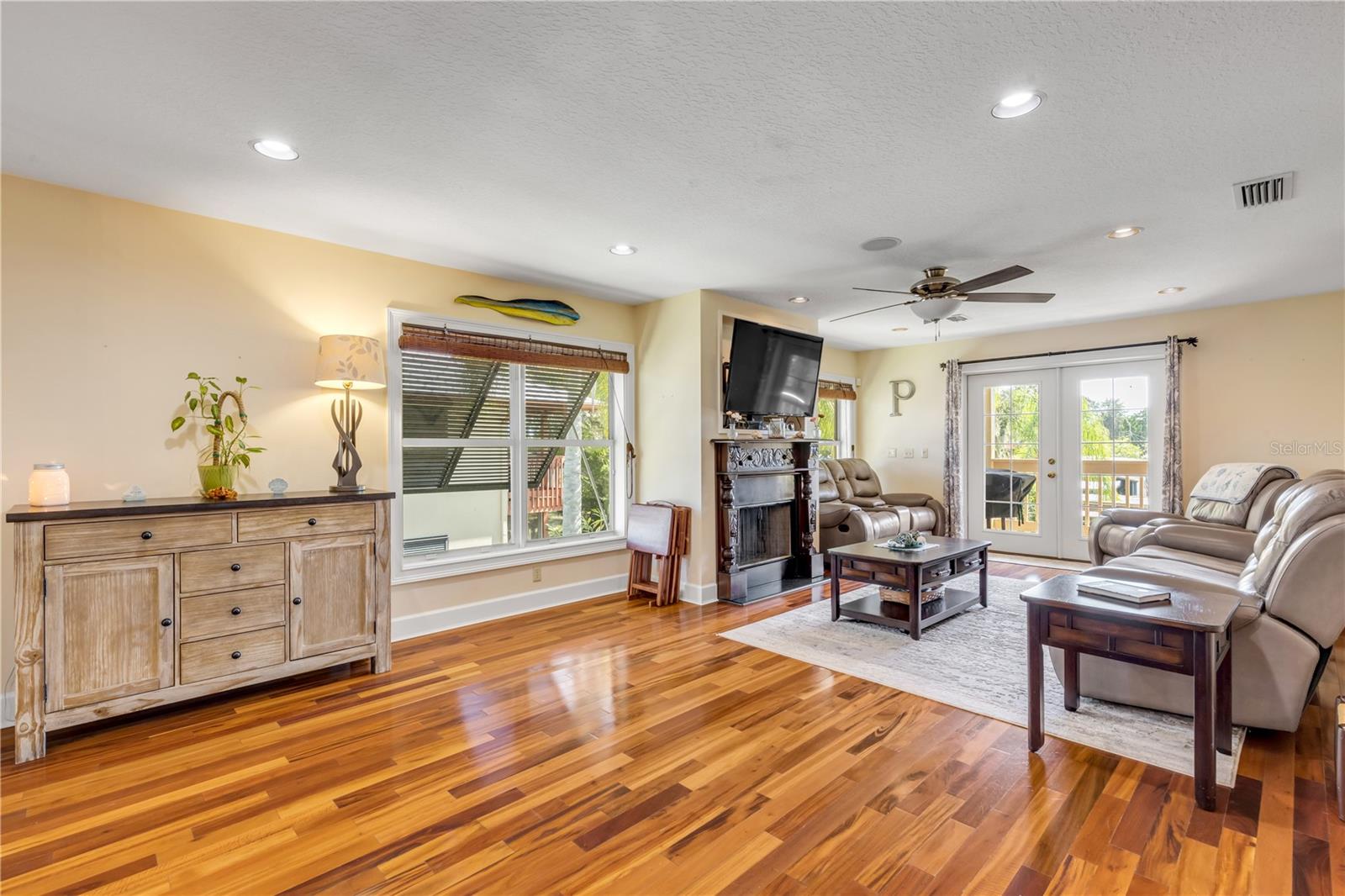 INDIAN HARBOR ESTATES UNIT 04 - Residential