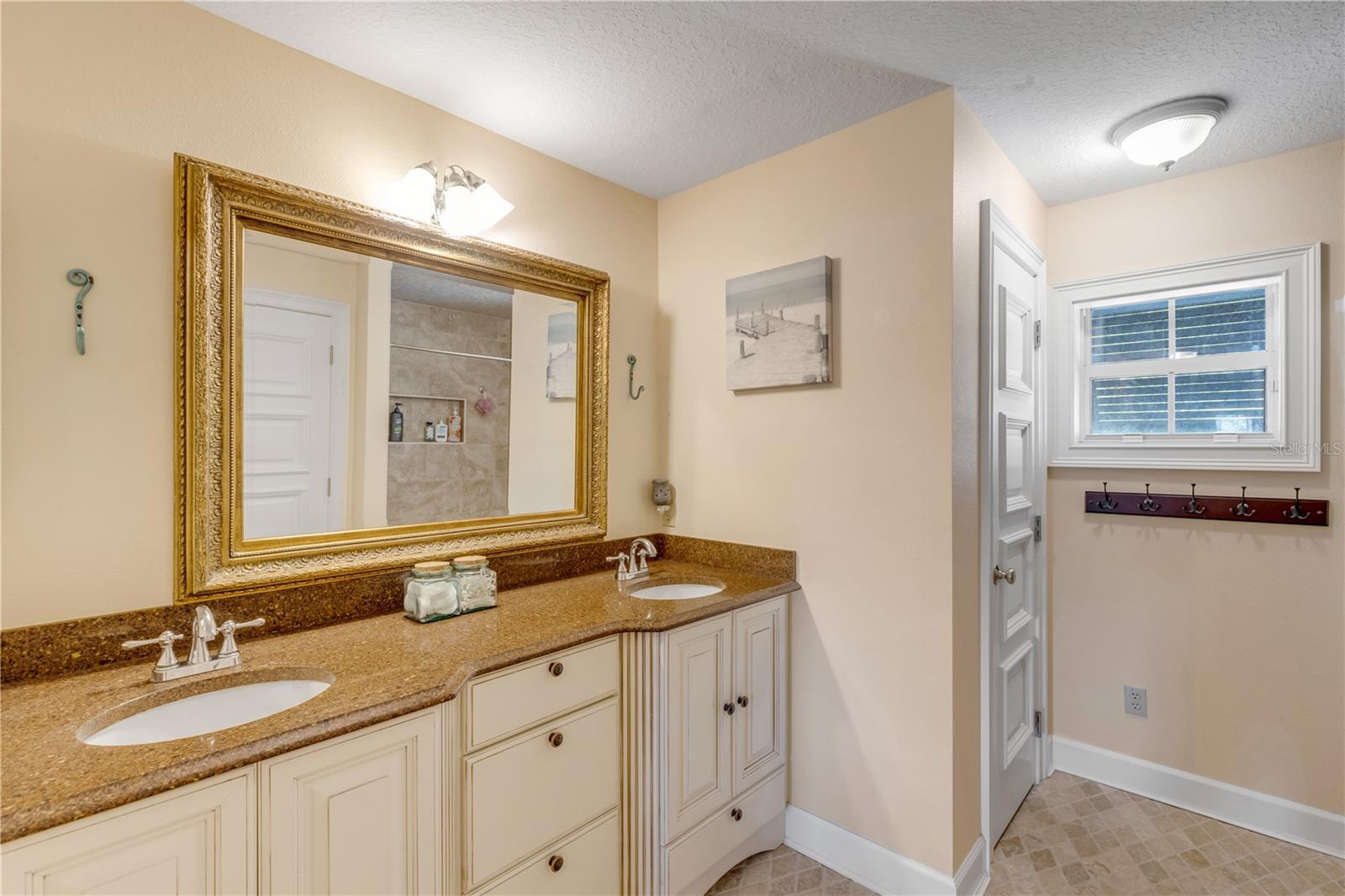 INDIAN HARBOR ESTATES UNIT 04 - Residential