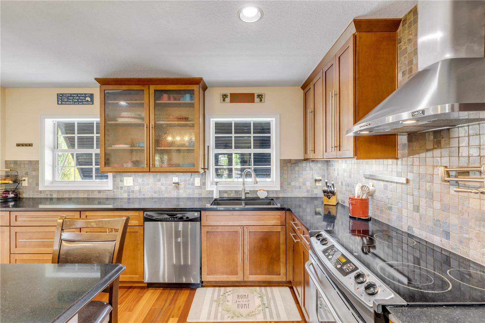 INDIAN HARBOR ESTATES UNIT 04 - Residential