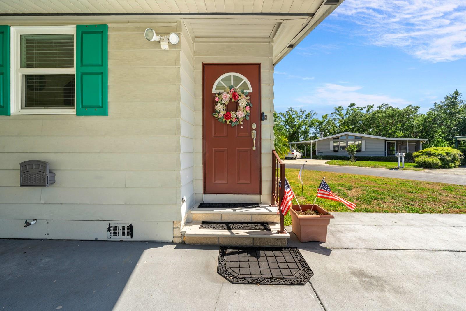 8933 FOX TRAIL