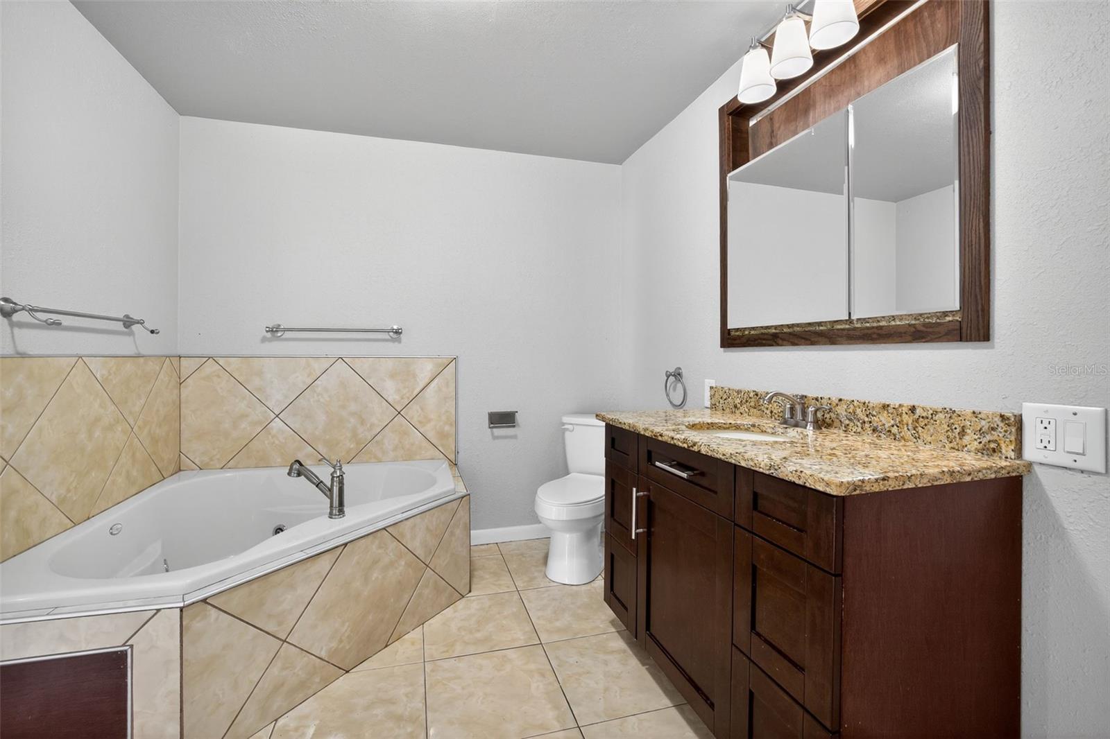 DE SOTO ESTATES - Residential