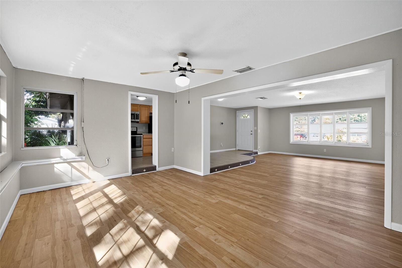 DE SOTO ESTATES - Residential