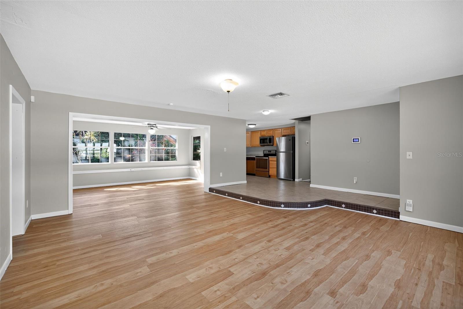 DE SOTO ESTATES - Residential