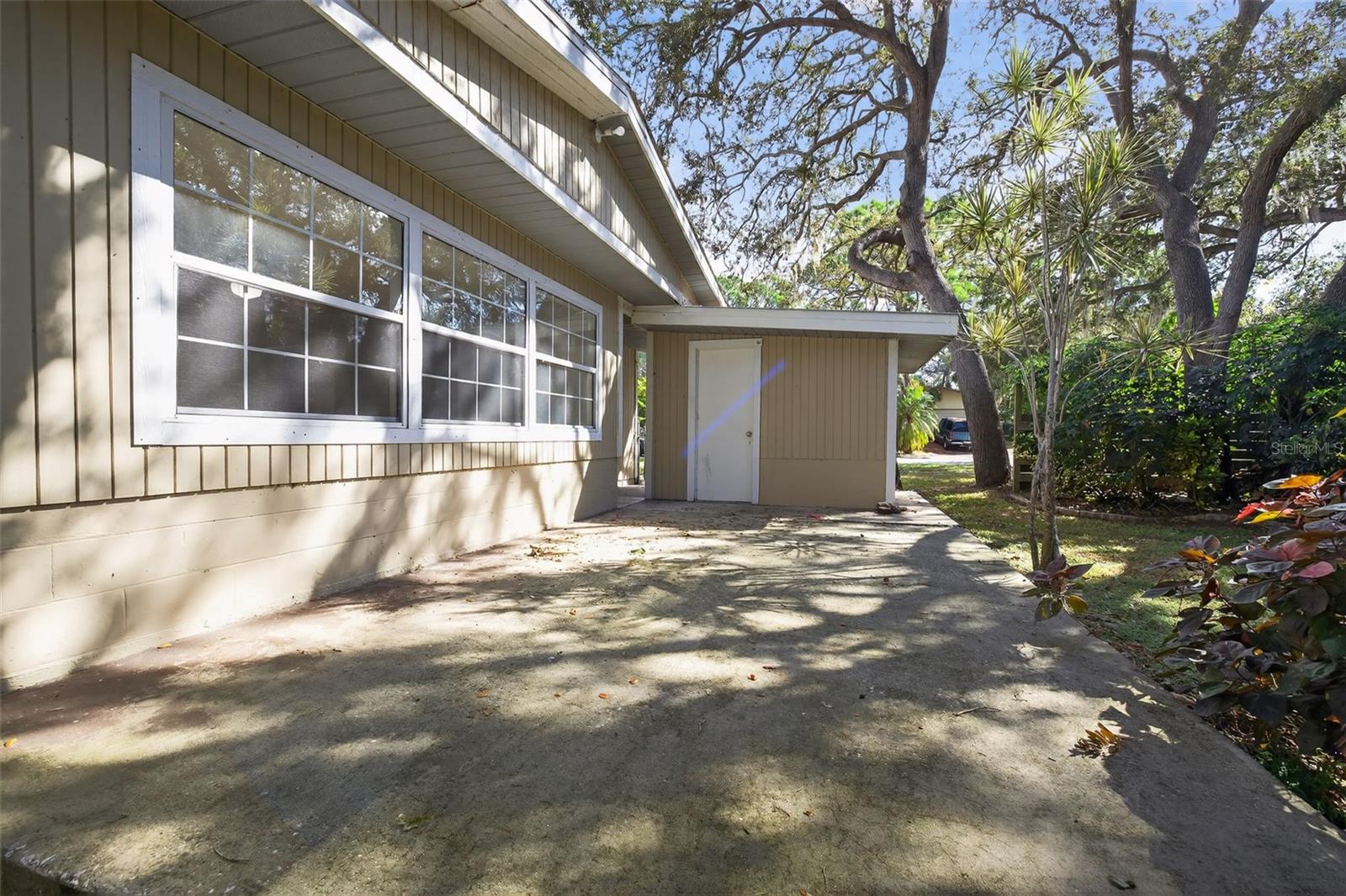 DE SOTO ESTATES - Residential