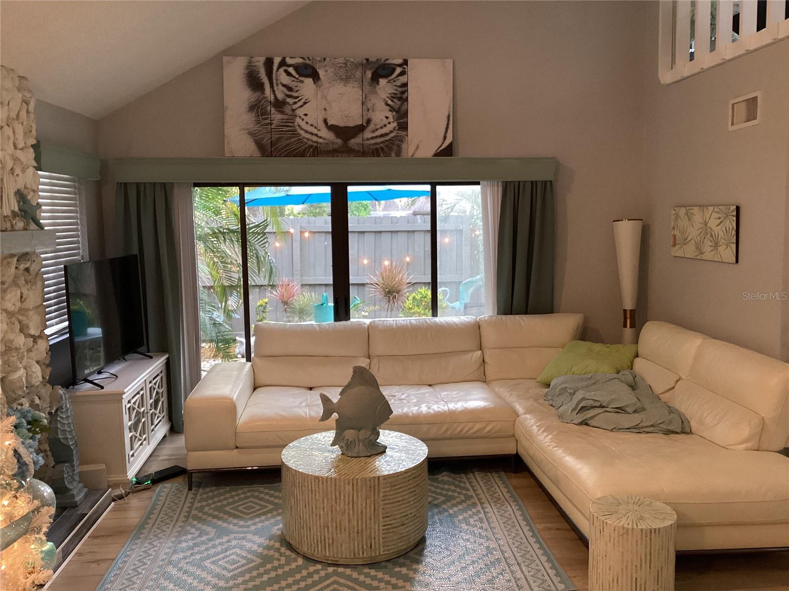 AUTUMN WOOD REV - Residential