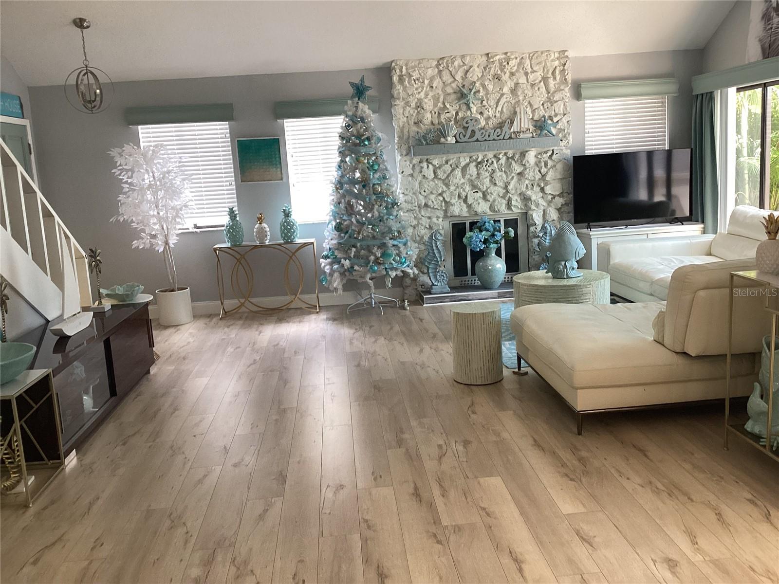 AUTUMN WOOD REV - Residential