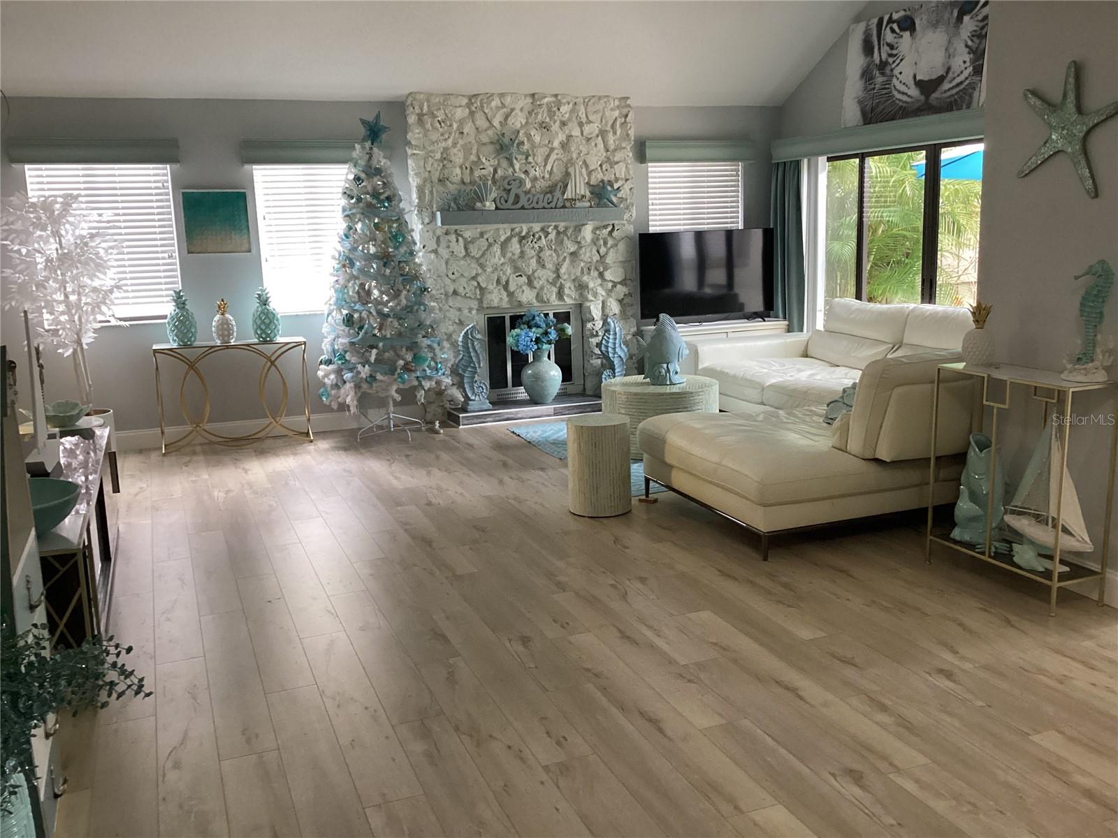 AUTUMN WOOD REV - Residential