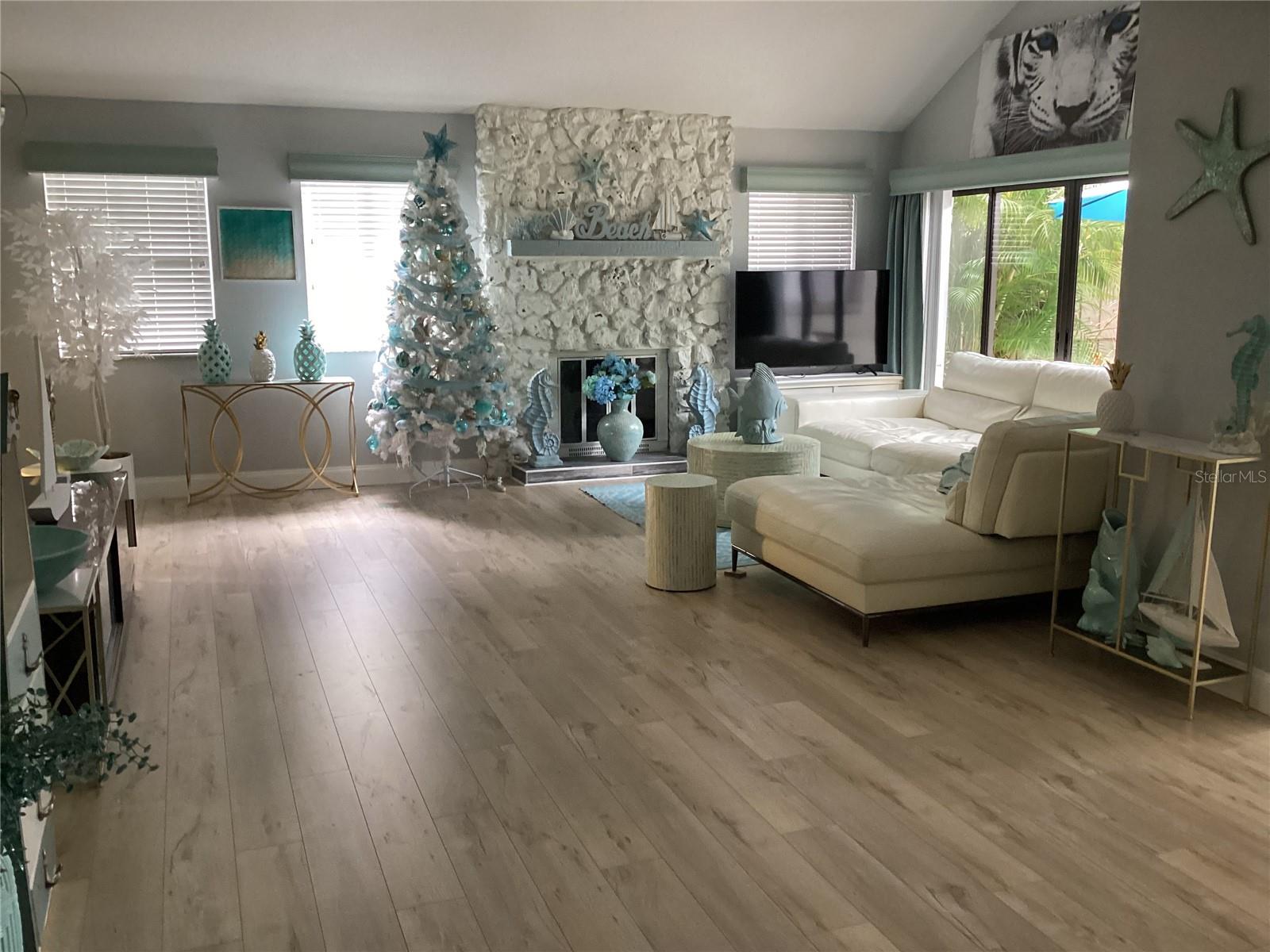 AUTUMN WOOD REV - Residential