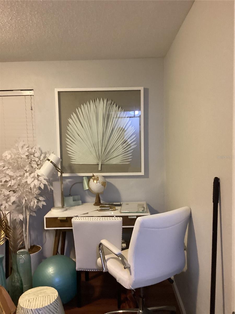 AUTUMN WOOD REV - Residential