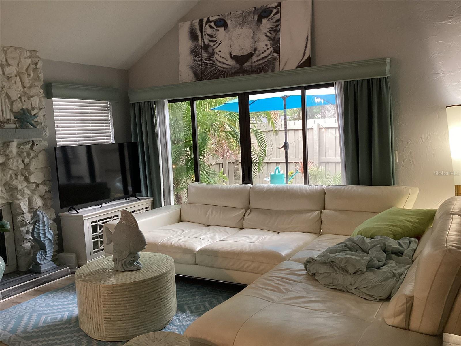 AUTUMN WOOD REV - Residential