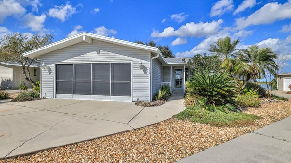 361 MARSH LANDING LOOP, OAK HILL, FL 32759 - Image 2cce939790c5ef24e445ccbdcc4a38fa/1068143857