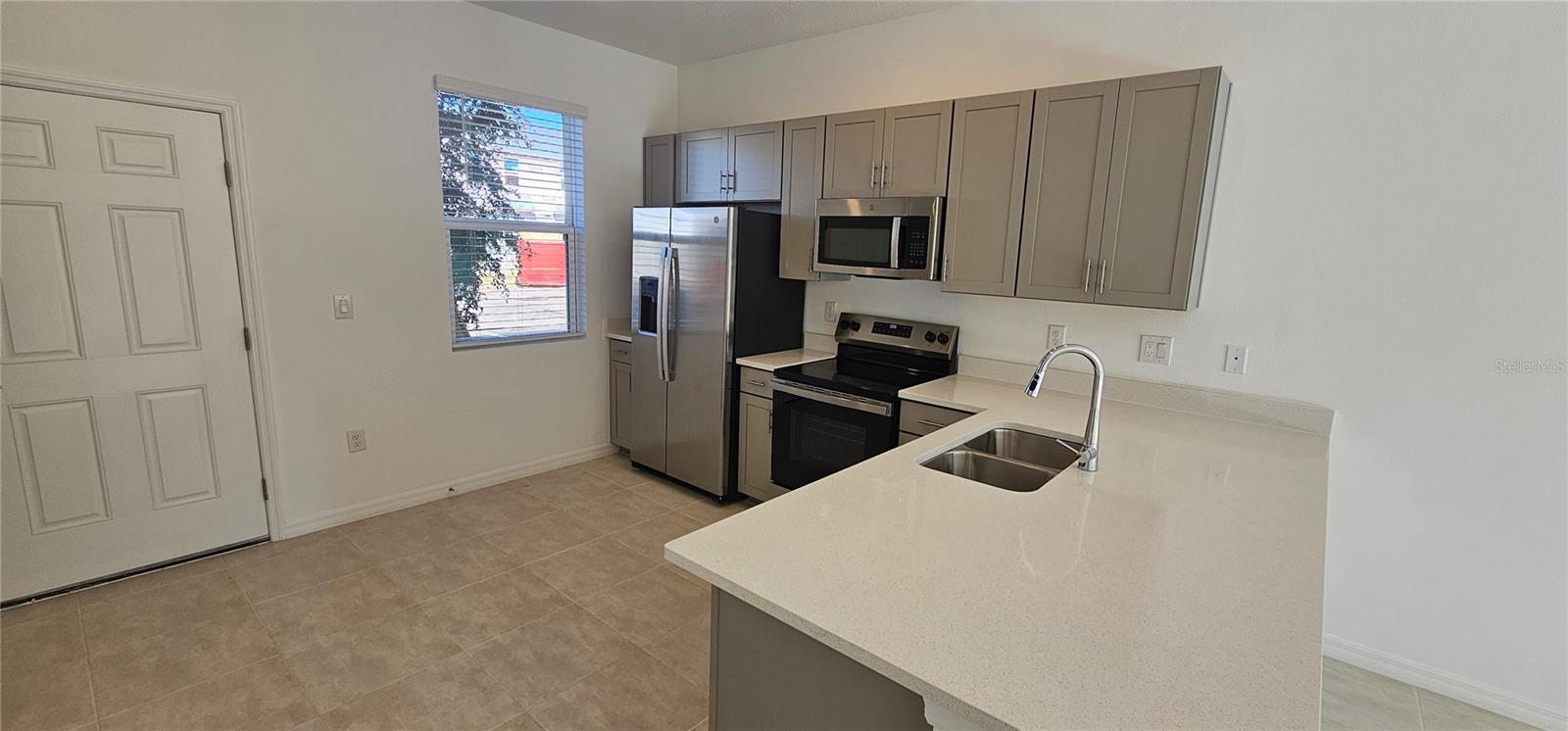 SKYE RANCH OF SARASOTA - Residential Lease