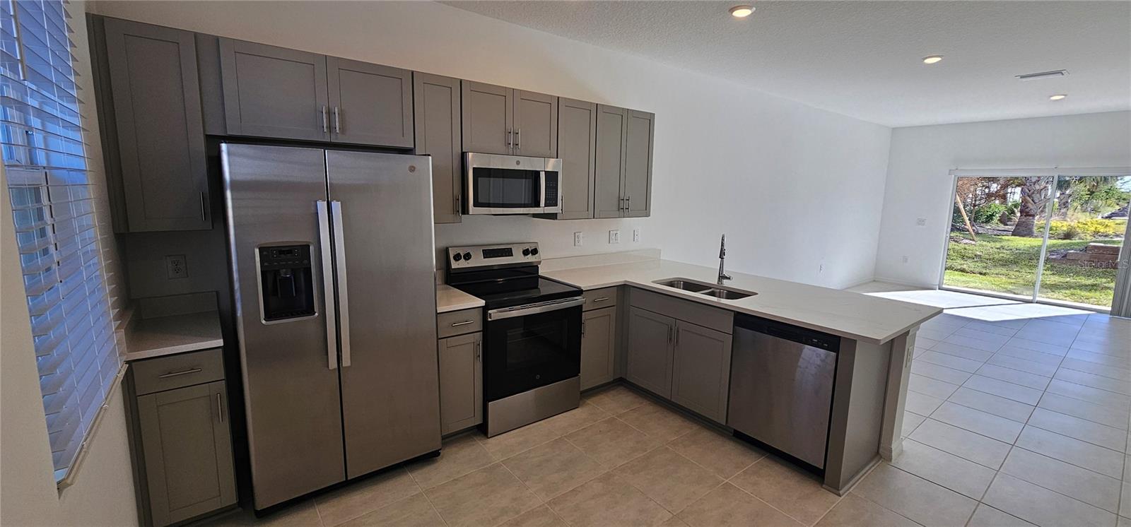 SKYE RANCH OF SARASOTA - Residential Lease