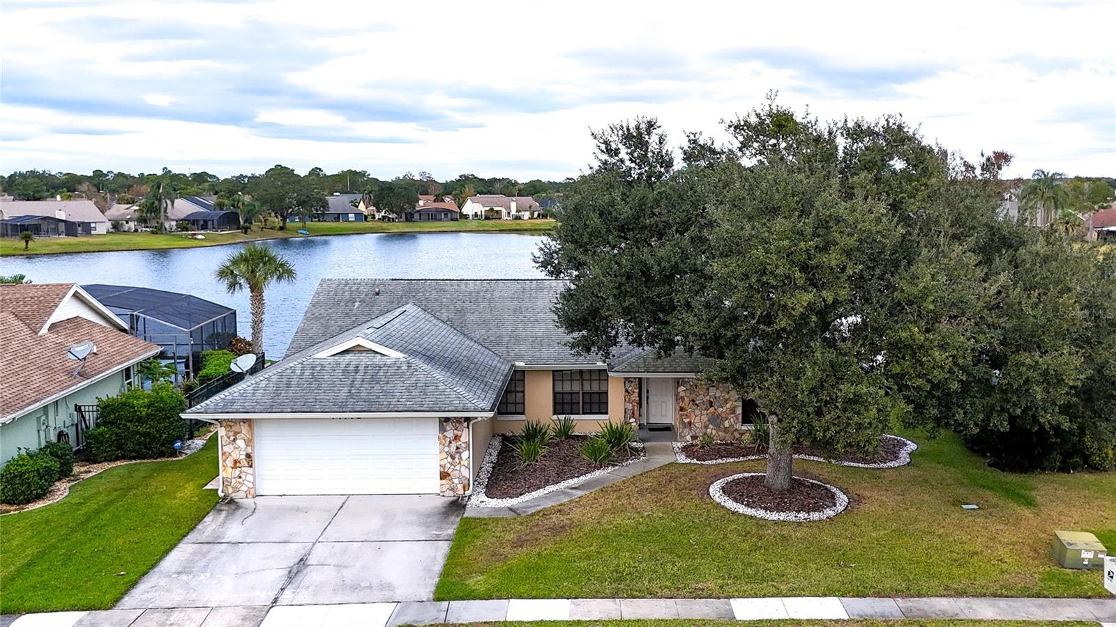 14712 EAGLES CROSSING DRIVE