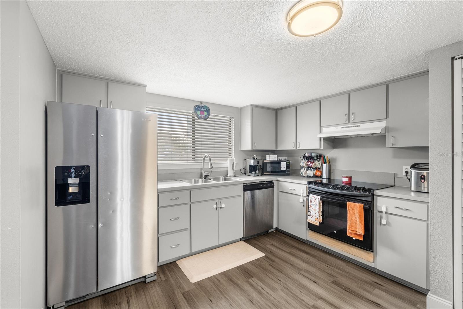 JAMESTOWN VILLAGE UNIT 1 - Residential