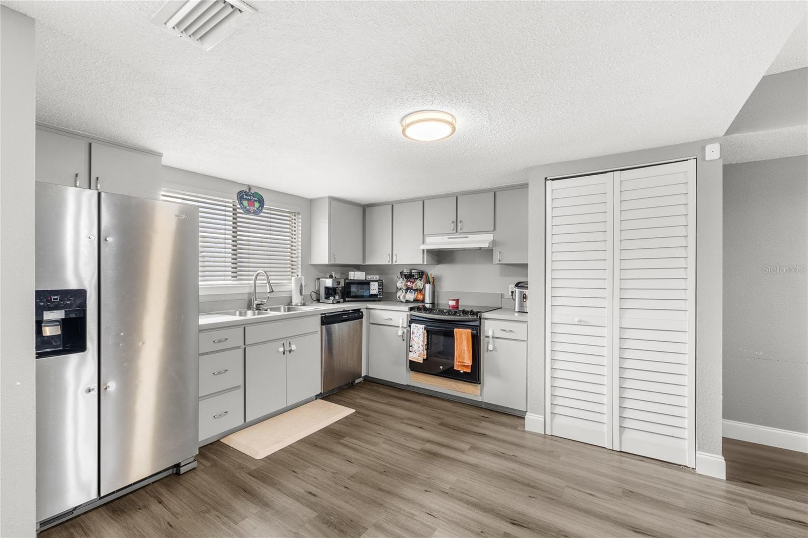 JAMESTOWN VILLAGE UNIT 1 - Residential