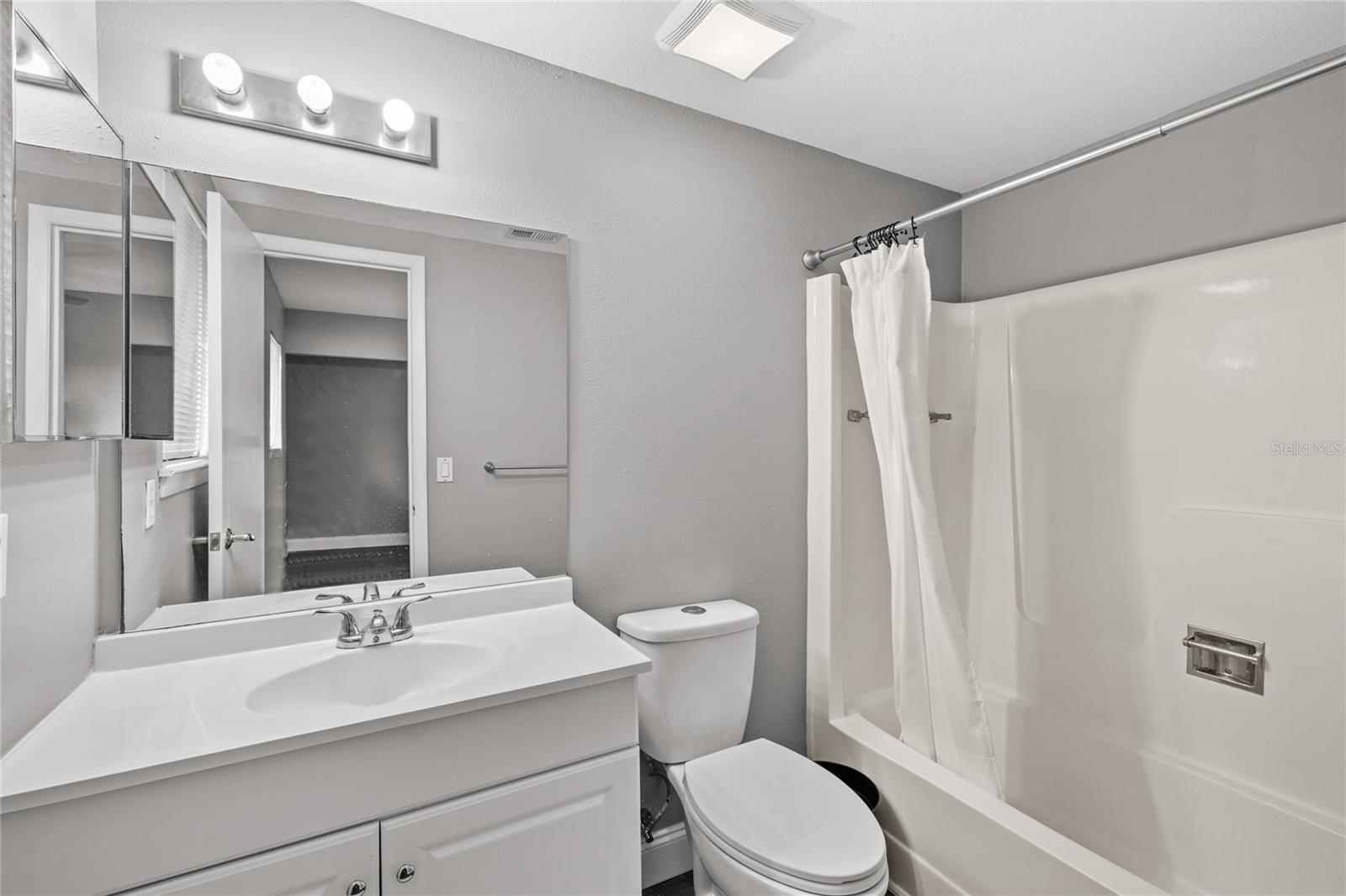 JAMESTOWN VILLAGE UNIT 1 - Residential