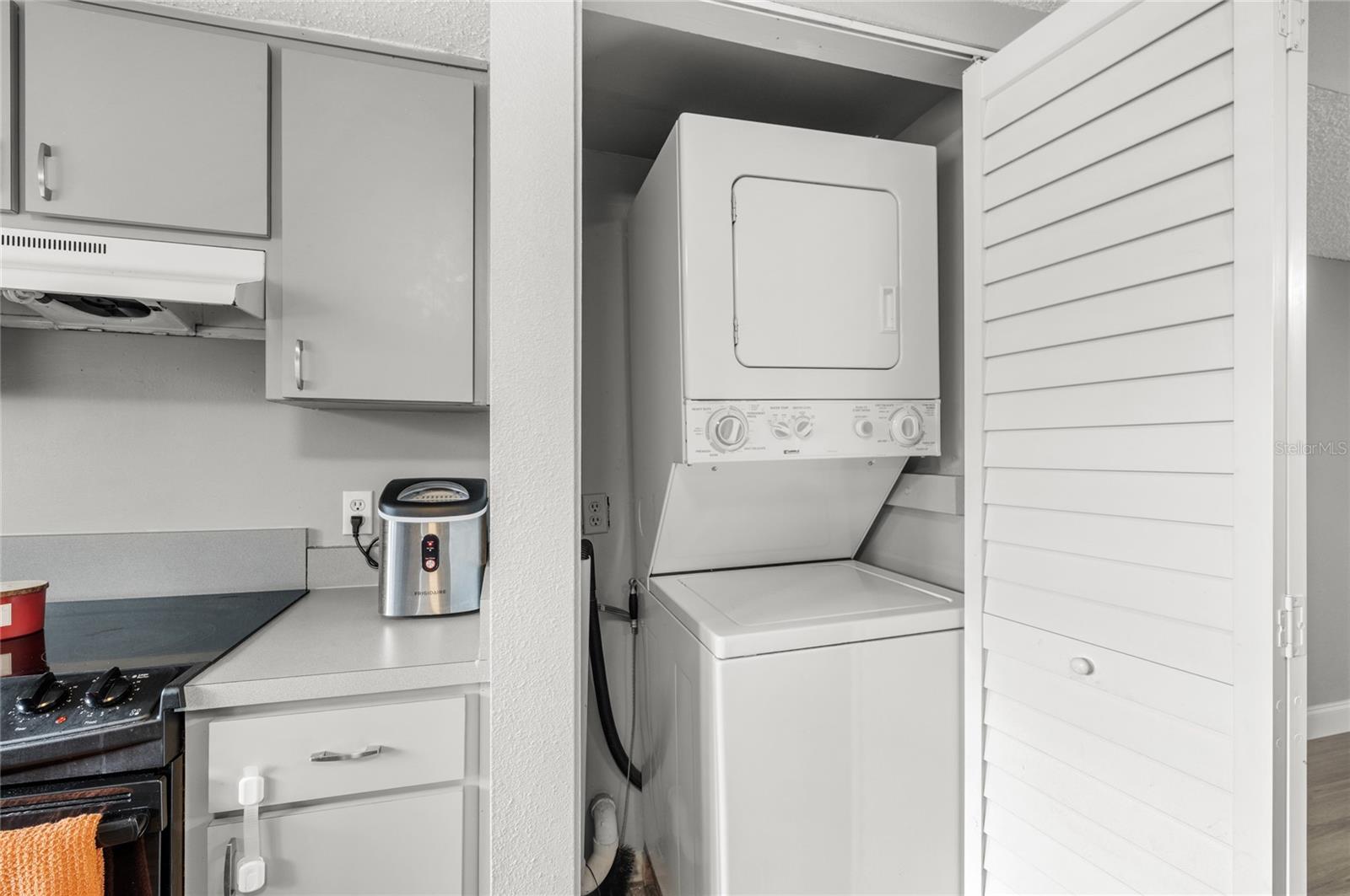 JAMESTOWN VILLAGE UNIT 1 - Residential