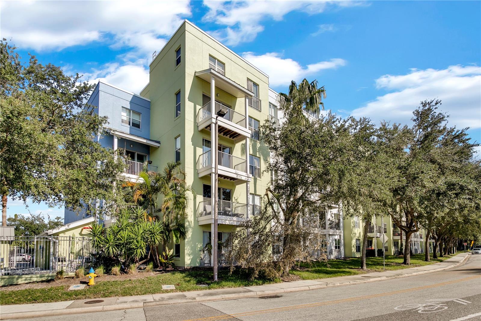 1501 DOYLE CARLTON DRIVE 303