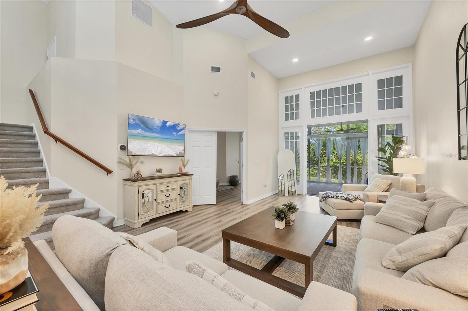 LANDINGS, VILLAS AT EAGLES POINT - Residential Lease