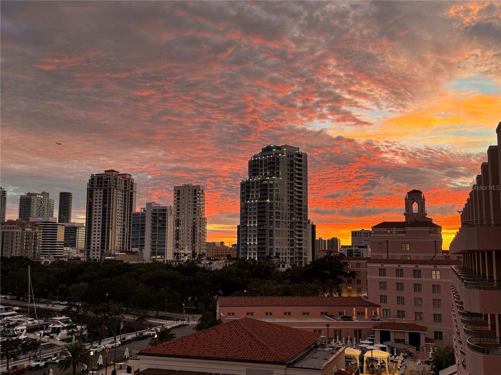 VINOY PLACE CONDO - Residential