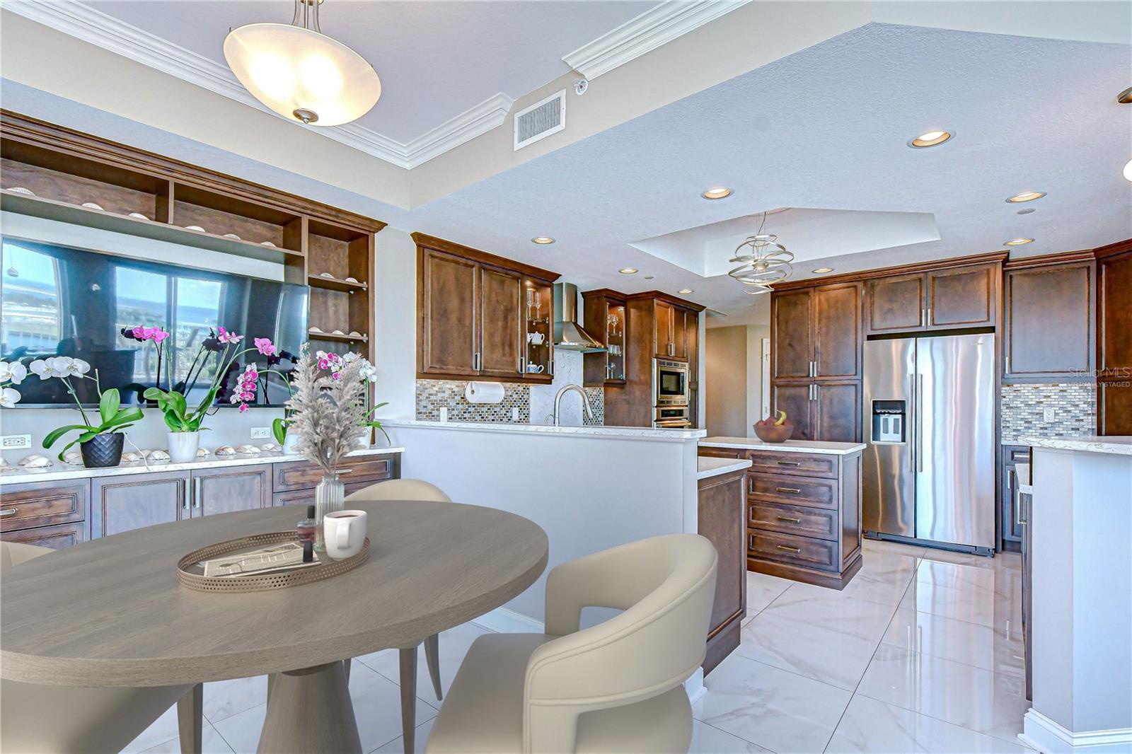 VINOY PLACE CONDO - Residential